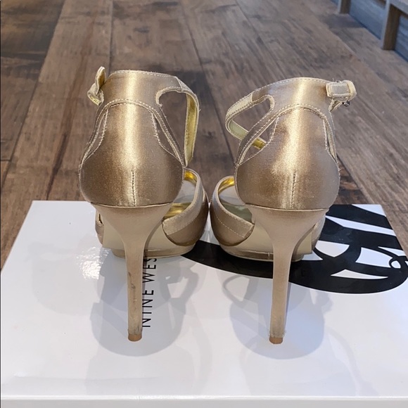 Nine West Borderline Champagne Satin Heels - Picture 5 of 7